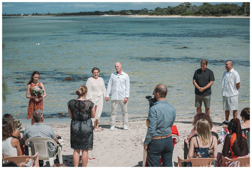 beach-wedding-ceremony-photo