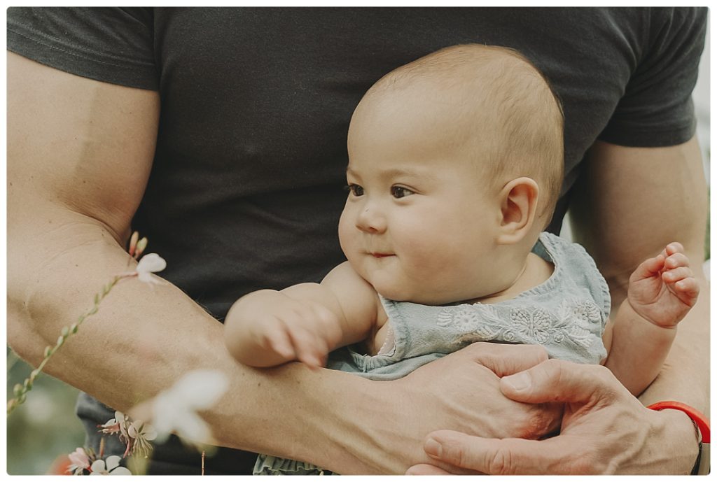 baby-girl-smiles-sydney-family-photo-session-cinematic-video