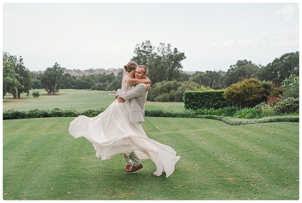 photo-twirling-wedding-elegant-style