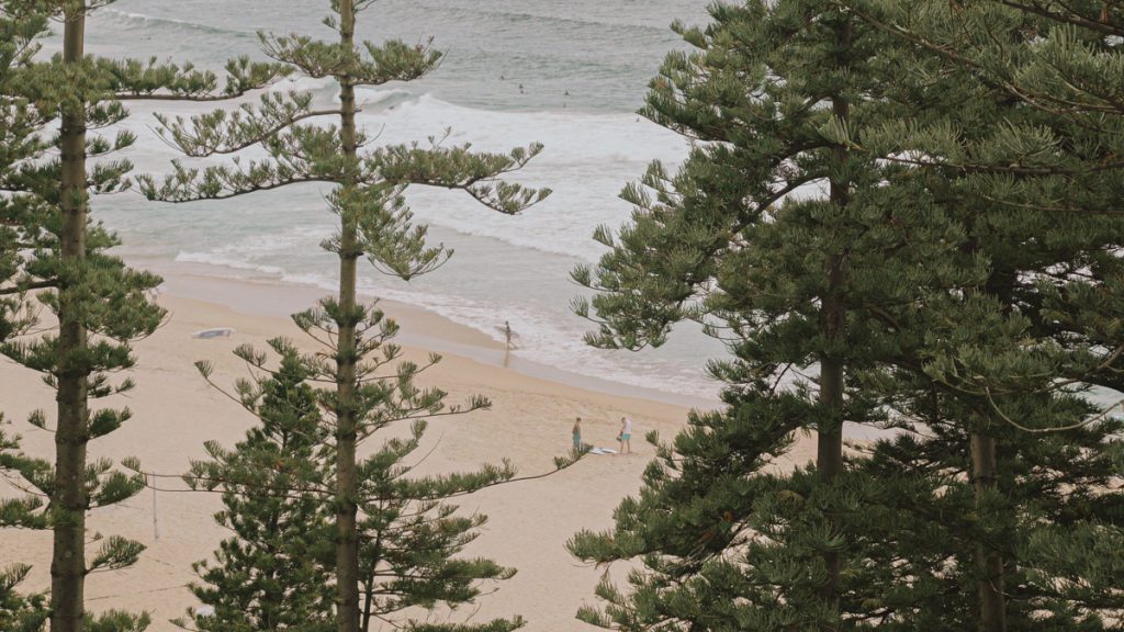 Manly-beach-australia-perfect-location-for-wedding-photo