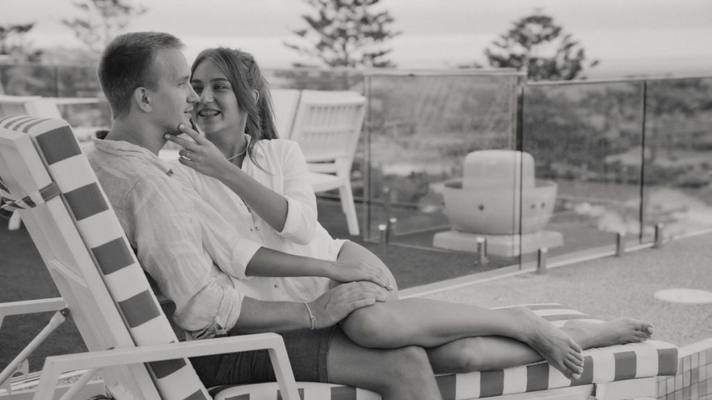 manly-beach-sydney-elopement-in-novotel-manly-photo