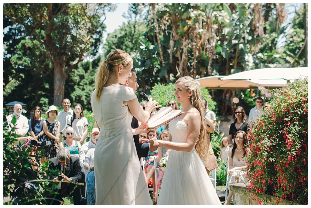 beautiful-wedding-Lion-Gate-Lodge-in-sydney-royal-botanical-garden-photo