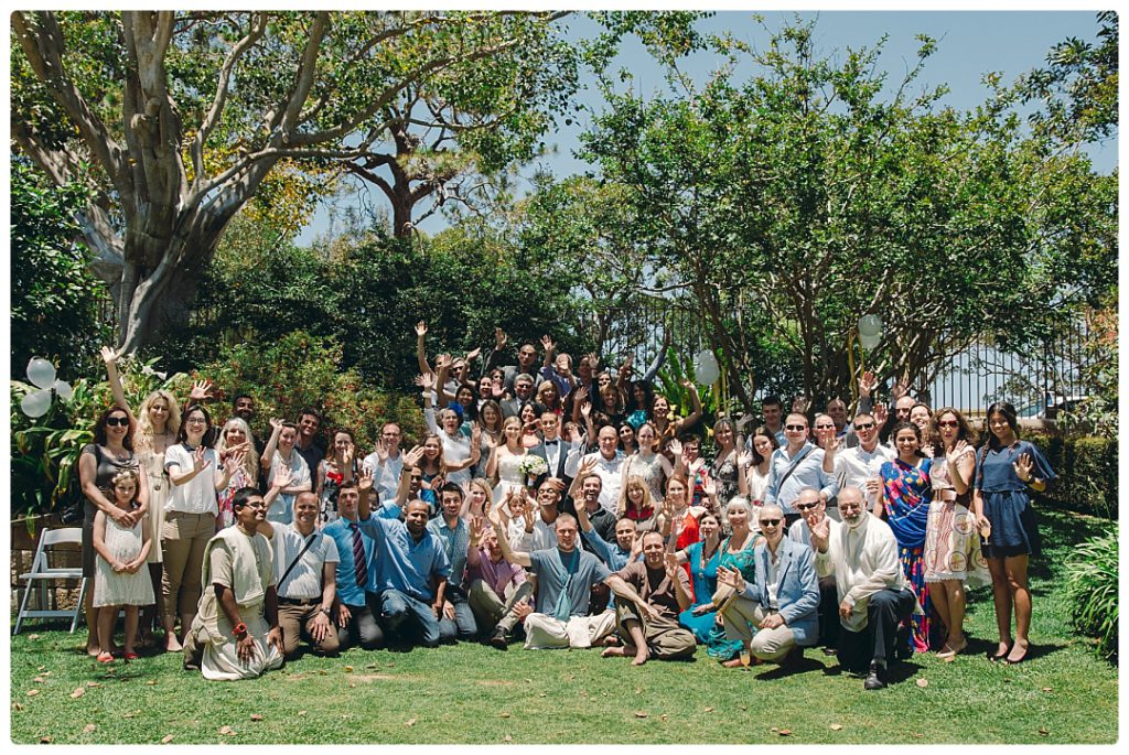 wedding-group-photo-sydney-royal-botanical-garden-lion-gate-lodge-photo