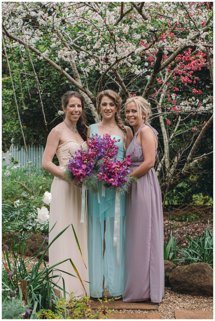 classic-elegant-bridesmaids-portrait-photo